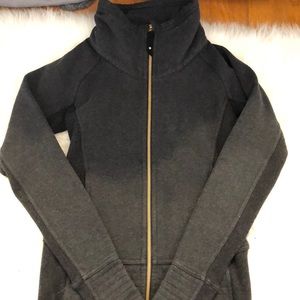 Women’s size 4 grey lululemon sweater
